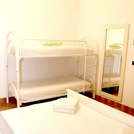 L' Aranceto Πανσιόν 4*